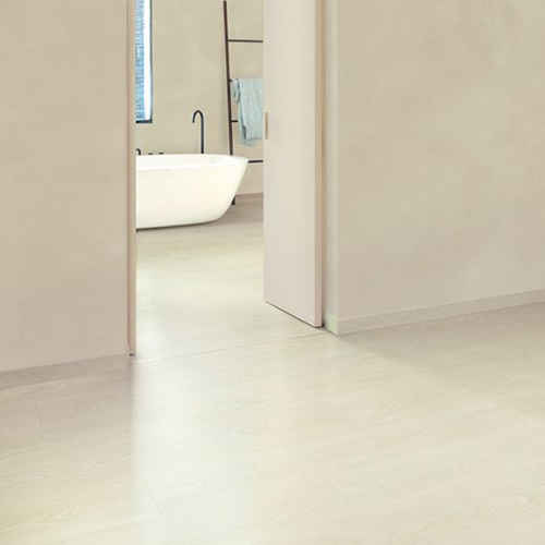 Ламинат Quick-Step Classic Waterproof Дуб морозная свежесть белый (CLM5798)